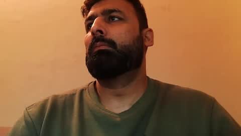 Snapshot of burlymonster chatting on 01/12/25, 06:06 Hairy Arabian online show from 01/12/25, 06:06