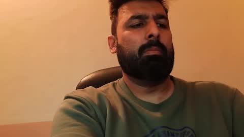 Snapshot of burlymonster chatting on 01/12/25, 09:51 Hairy Arabian online show from 01/12/25, 09:51