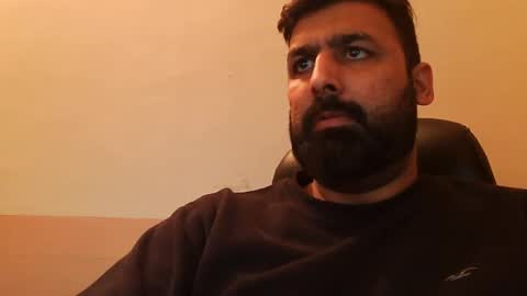 Snapshot of burlymonster chatting on 01/15/25, 06:40 Hairy Arabian online show from 01/15/25, 06:40