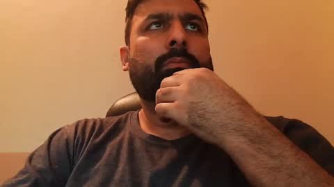 Snapshot of burlymonster chatting on 01/20/25, 02:46 Hairy Arabian online show from 01/20/25, 02:46