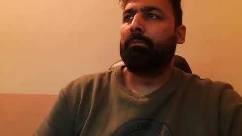 Snapshot of burlymonster chatting on 01/27/25, 03:37 Hairy Arabian online show from 01/27/25, 03:37