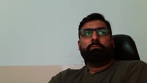 Snapshot of burlymonster chatting on 02/03/25, 04:52 Hairy Arabian online show from 02/03/25, 04:52