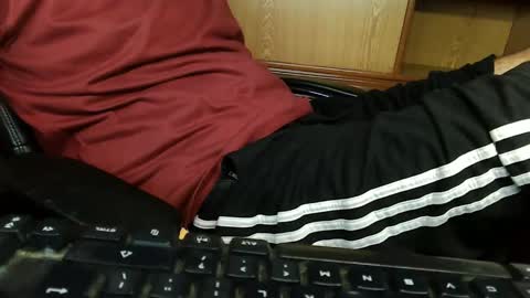 Snapshot of burlymonster chatting on 09/08/25, 07:02 Hairy Arabian online show from 09/08/25, 07:02