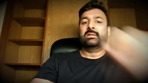 Snapshot of burlymonster chatting on 10/10/25, 04:55 Hairy Arabian online show from 10/10/25, 04:55