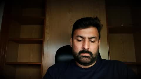 Snapshot of burlymonster chatting on 10/12/25, 04:17 Hairy Arabian online show from 10/12/25, 04:17