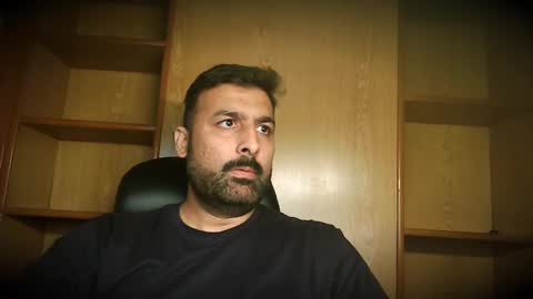 Snapshot of burlymonster chatting on 11/05/25, 10:15 Hairy Arabian online show from 11/05/25, 10:15