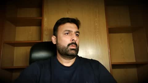 Snapshot of burlymonster chatting on 11/17/25, 04:29 Hairy Arabian online show from 11/17/25, 04:29