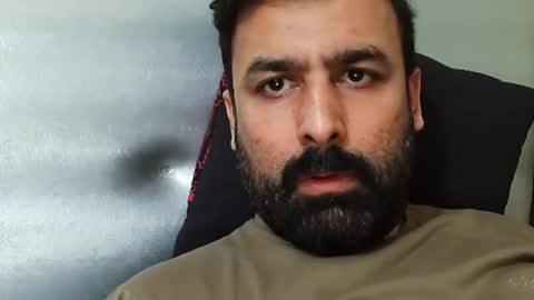 Snapshot of burlymonster chatting on 12/15/25, 03:33 Hairy Arabian online show from 12/15/25, 03:33