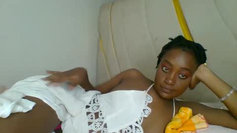 Snapshot of burningdesire_ chatting on 09/22/25, 12:45 desire online show from 09/22/25, 12:45