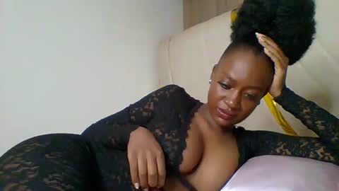 Snapshot of burningdesire_ chatting on 11/19/25, 03:39 desire online show from 11/19/25, 03:39