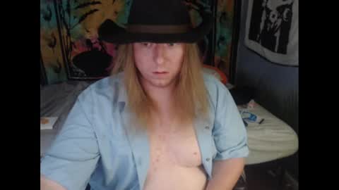 Snapshot of burningflute chatting on 09/10/25, 12:10 burningflute online show from 09/10/25, 12:10