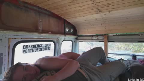 busbuddies online show from 11/03/25, 04:30