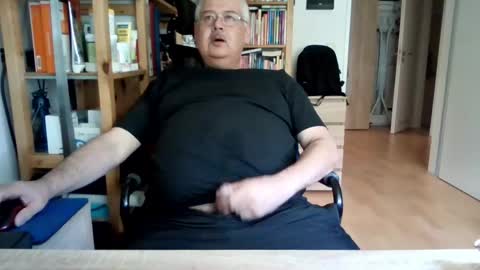 busi online show from 04/06/26, 12:17