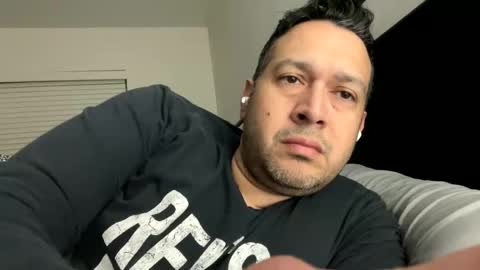 businesspleasure online show from 01/20/25, 05:15