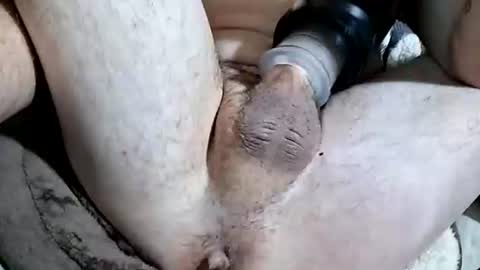 Buster18Hymen online show from 12/20/25, 11:39