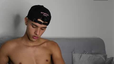 Buster independent model online show from 06/18/26, 12:22