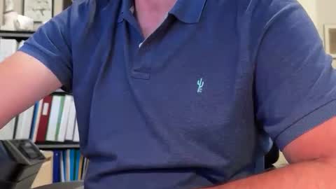 Snapshot of bustinout99 chatting on 09/08/25, 07:57 afternoon wood online show from 09/08/25, 07:57