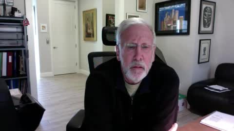 Snapshot of bustinout99 chatting on 12/15/25, 08:35 afternoon wood online show from 12/15/25, 08:35