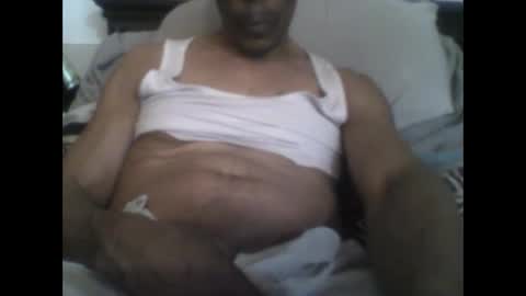 Busturgutzgd1 online show from 02/24/25, 08:38