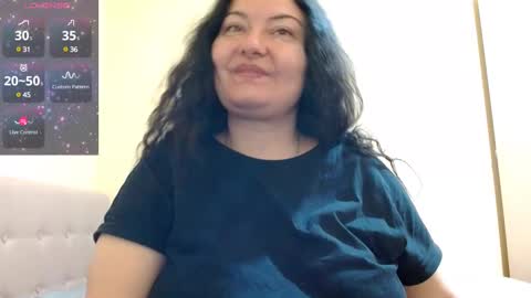 Snapshot of bustyemma chatting on 02/12/25, 07:34 Emma online show from 02/12/25, 07:34