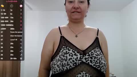 Emma online show from 11/18/25, 08:08