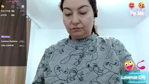 Snapshot of bustyemma chatting on 12/02/25, 11:37 Emma online show from 12/02/25, 11:37