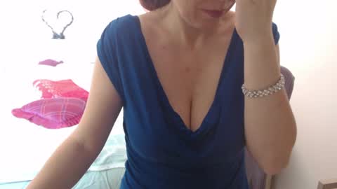 Snapshot of bustygf chatting on 07/30/26, 01:32 anna online show from 07/30/26, 01:32