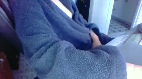 Snapshot of butslutt2 chatting on 03/14/26, 02:11 butslutt2 online show from 03/14/26, 02:11