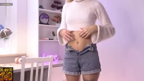 Snapshot of butteflai chatting on 11/09/25, 10:02 butteflai online show from 11/09/25, 10:02