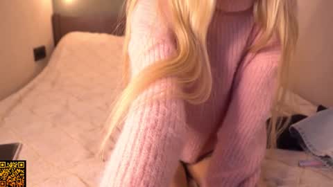 Snapshot of butteflai chatting on 12/21/25, 07:59 butteflai online show from 12/21/25, 07:59