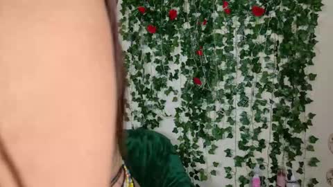 Snapshot of butterflybootyy chatting on 10/29/25, 05:14 butterfly booty online show from 10/29/25, 05:14