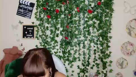 Snapshot of butterflybootyy chatting on 11/05/25, 05:57 butterfly booty online show from 11/05/25, 05:57