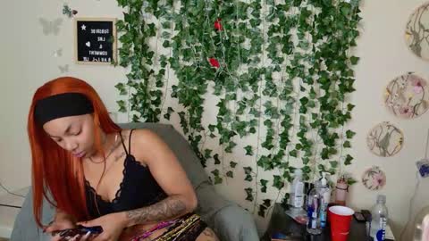 Snapshot of butterflybootyy chatting on 11/29/25, 03:04 butterfly booty online show from 11/29/25, 03:04