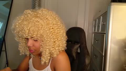 butterfly booty online show from 12/21/25, 01:29