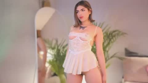 Snapshot of butterflyx39 chatting on 08/01/26, 12:15 Lia Butterfly online show from 08/01/26, 12:15