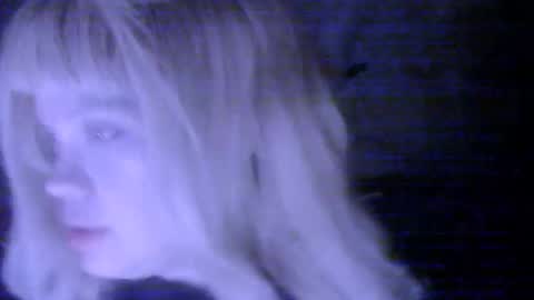 Snapshot of butytoy chatting on 11/12/25, 08:19 butytoy online show from 11/12/25, 08:19