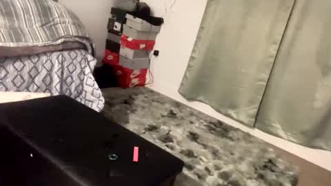 Snapshot of bv965422 chatting on 02/28/25, 01:25 696969illuminate online show from 02/28/25, 01:25