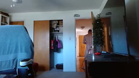 Snapshot of bwall1425 chatting on 04/07/26, 07:36 bwall1425 online show from 04/07/26, 07:36