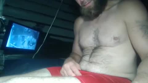 Snapshot of bwc1992863 chatting on 12/22/25, 01:35 Hugeuncut92 online show from 12/22/25, 01:35