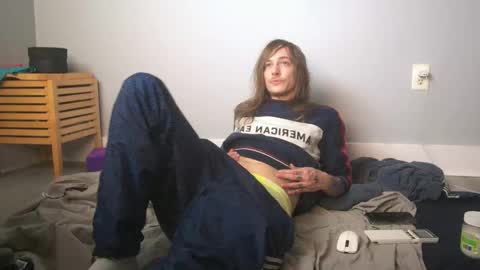 Snapshot of bwctv chatting on 12/18/25, 02:06 sso. online show from 12/18/25, 02:06