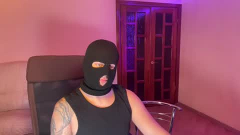 Snapshot of by_basimon chatting on 06/15/26, 09:39 Elian Web online show from 06/15/26, 09:39