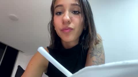 salome online show from 11/15/25, 12:41