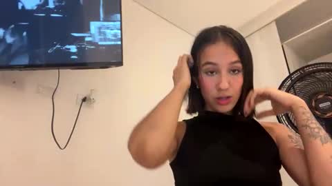 salome online show from 11/19/25, 05:40