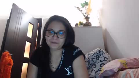 Snapshot of byanna_kevin chatting on 12/12/24, 05:48 Byanna and Kevin online show from 12/12/24, 05:48