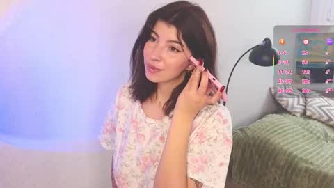 Snapshot of byteblush chatting on 11/15/25, 06:33 Kira online show from 11/15/25, 06:33