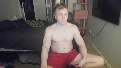 Snapshot of c00ki3m0nstr chatting on 05/13/26, 01:36 c00ki3m0nstr online show from 05/13/26, 01:36
