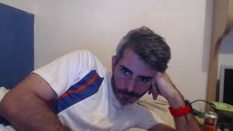 Snapshot of c0llinfarrell chatting on 12/01/24, 07:25 Collin Farrel online show from 12/01/24, 07:25