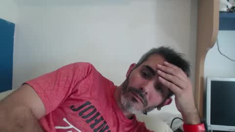 Snapshot of c0llinfarrell chatting on 12/15/24, 12:28 Collin Farrel online show from 12/15/24, 12:28