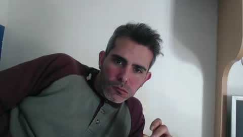 Snapshot of c0llinfarrell chatting on 12/31/24, 12:15 Collin Farrel online show from 12/31/24, 12:15