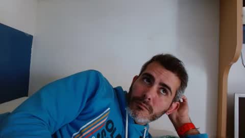 Snapshot of c0llinfarrell chatting on 01/25/25, 01:30 Collin Farrel online show from 01/25/25, 01:30